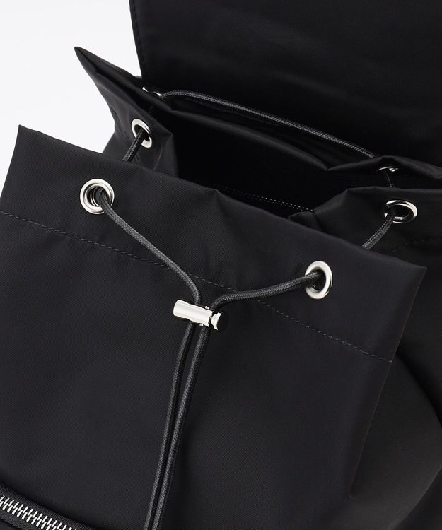 ICB LIMONTA ナイロン フラップ型リュック ブラック系