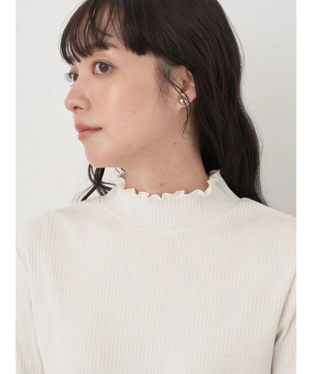 earth music&ecology チェーンリブハイネックプルオーバー Ivory