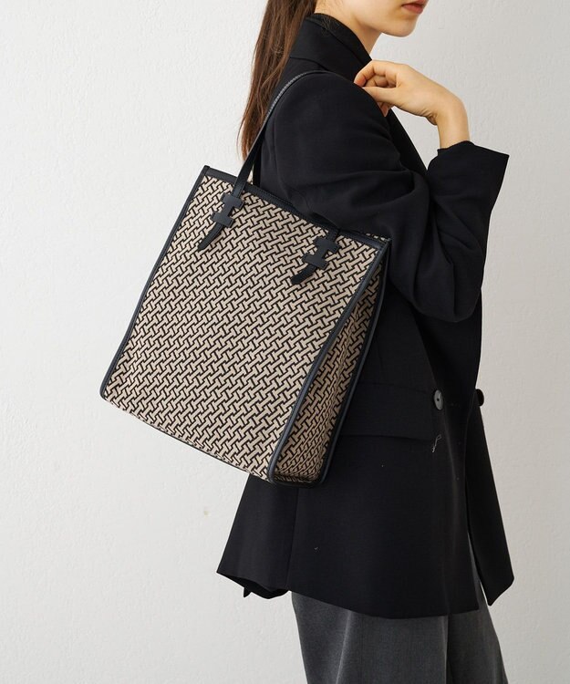 IACUCCI 〈美人百花2月号〉モノグランマ M JACQUARD/RUGA ブラック