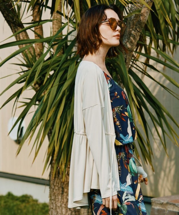 San-ai Resort（三愛水着楽園） 【UPF50＋】水陸両用羽織り　M【Coral veil（コーラルヴェール）】 ベージュ