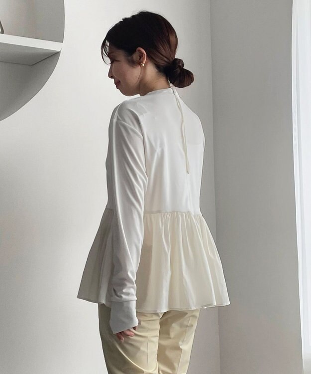 UNFILO ペプラムラッシュガード オフ