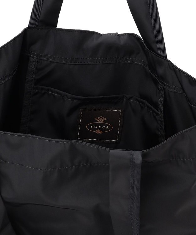 TOCCA SOGNO FUR CHARM TOTE トートバッグ【WEB＆一部店舗限定・A4サイズ対応】 ブラック系