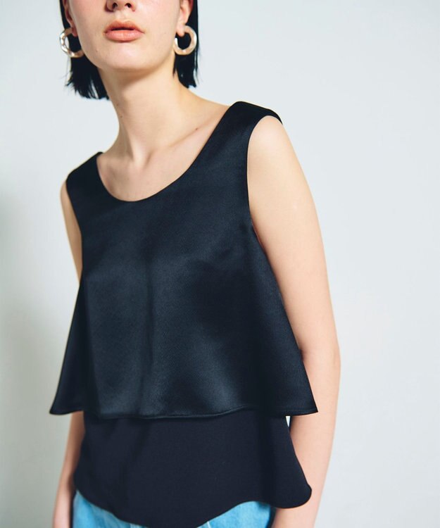 GRACE CONTINENTAL バックコンシャスサテンノースリーブ ブラック