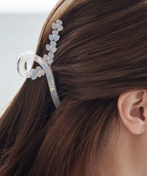 Tiaclasse フラワーモチーフクリアバンスクリップ ホワイト