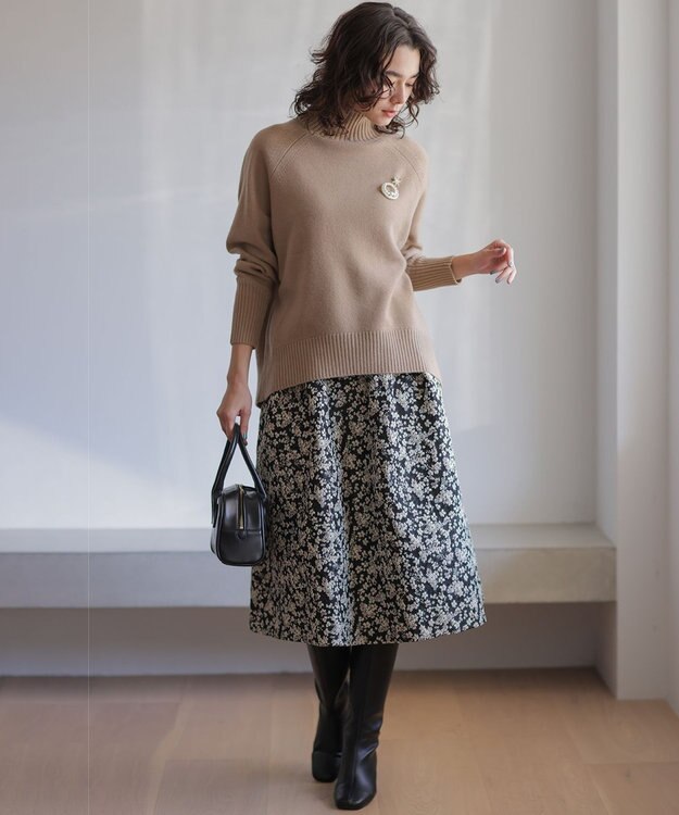 組曲 S 【加藤ローサさん着用】フラワージャカード スカート ブラック系5