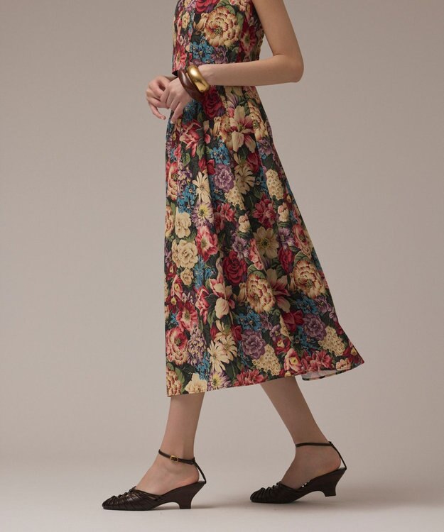 GRACE CONTINENTAL アンティークフラワータックスカート レッド