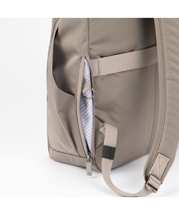 ACE BAGS & LUGGAGE 【軽量】 ace. ルフィラ リュックサック A4 14.0インチPC収納 17911 エース グレージュ