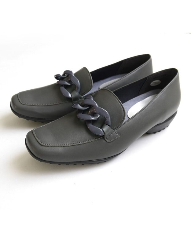 Pointer 【石岡真実さん着用】日本製 本革超軽量チェーンモチーフローファー グレー