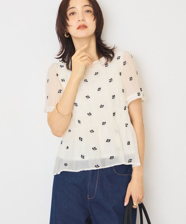 AMERICAN HOLIC 花柄刺繍シャーリングブラウス Off White