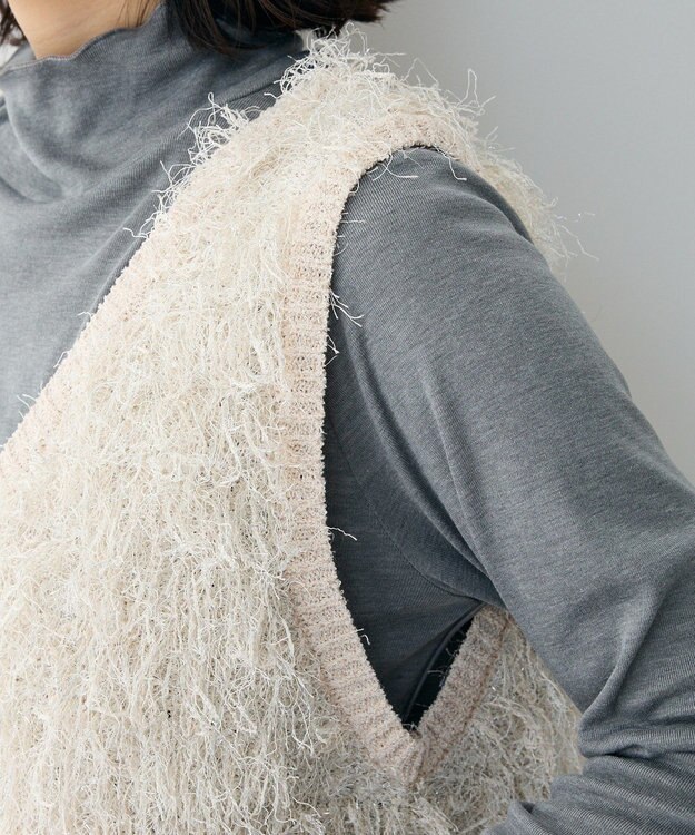 Green Parks ラメ入り毛足ニットベスト Ecru