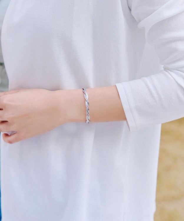 Tiaclasse ツイストバングル シルバー