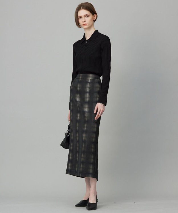 ICB 【洗える】シャイニーオンブレーチェック ストレートスカート ブラック系