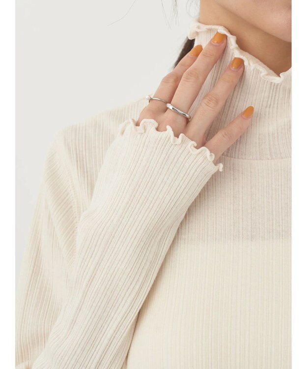 earth music&ecology コットンシアータートルネックプルオーバー Ivory