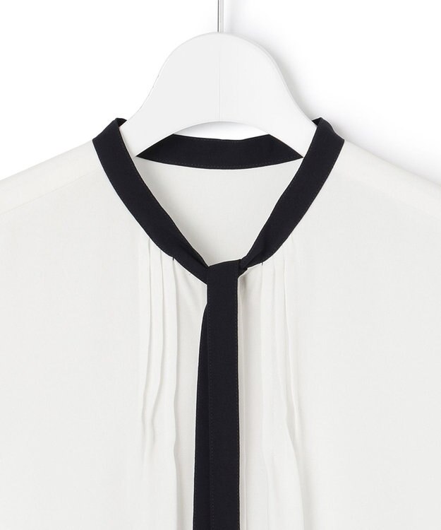 23区 【洗える】バックサテンアムンゼン バイカラー ボウタイ ブラウス ホワイト系