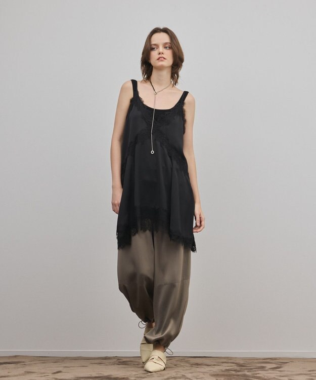 GRACE CONTINENTAL サテンレースキャミ ブラック