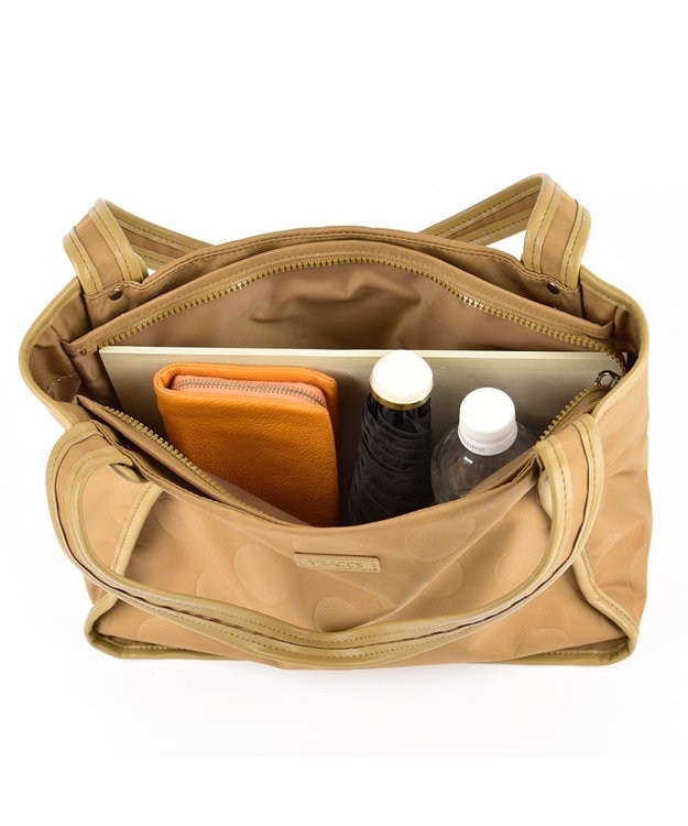 Y'SACCS ヒートエンボス ポルカドットトート Mサイズ キャメル