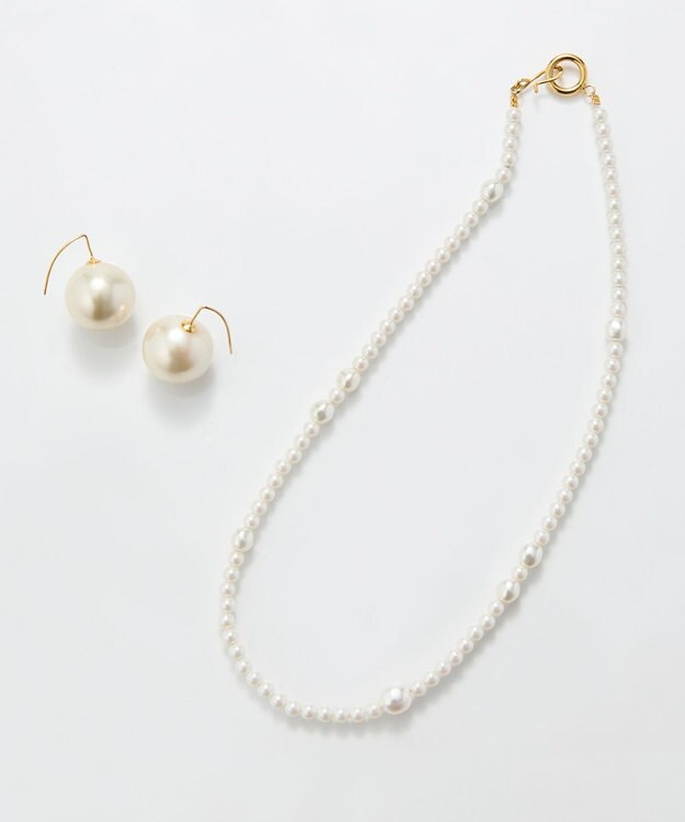 Phoebe 【セレモニーセット】クラスアップパールネックレス×ビッグパールフックピアスSET ホワイト