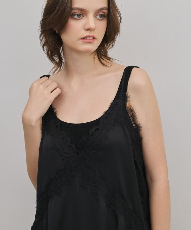 GRACE CONTINENTAL サテンレースキャミ ブラック