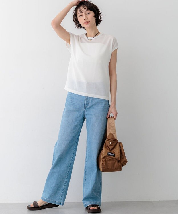 23区 L 【先行予約】シャイニーシアー ノースリーブ ニット ホワイト系