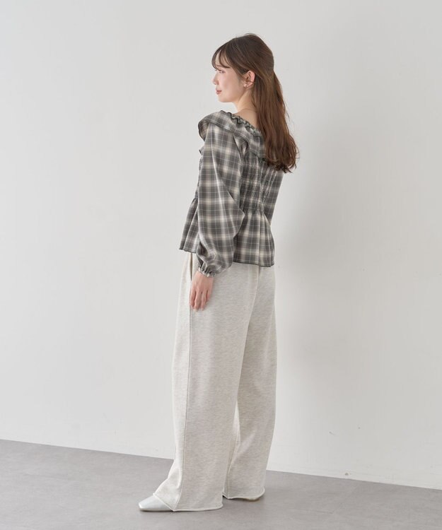 earth music&ecology 【予約】チェックシャーリングブラウス グレー