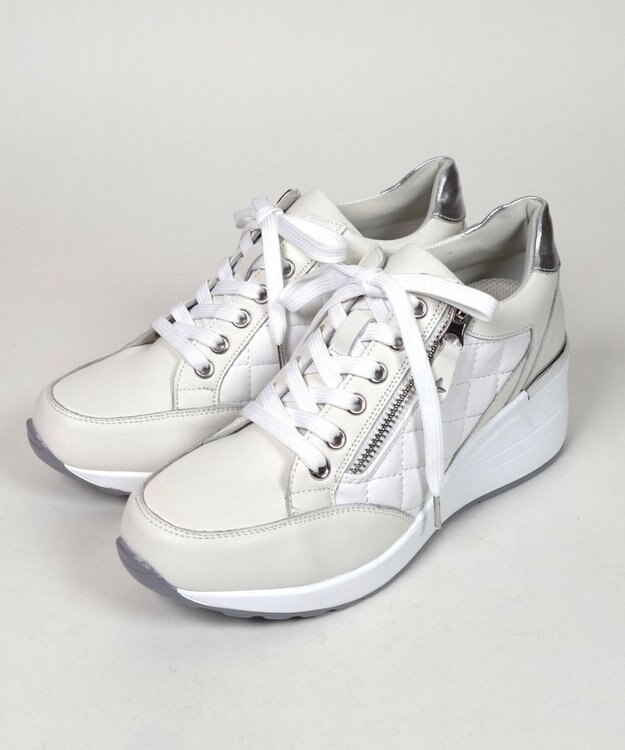 Dominic3 ヒールアップ サイドキルティング ジップスニーカー ブラック