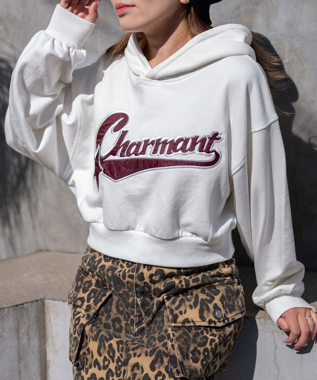 WEGO スタジアムロゴショートプルパーカー ホワイト