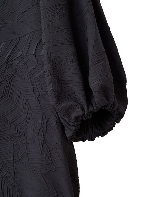 Green Parks ■ＥＳＣＡＲ　エンボスＶネックワンピース Black