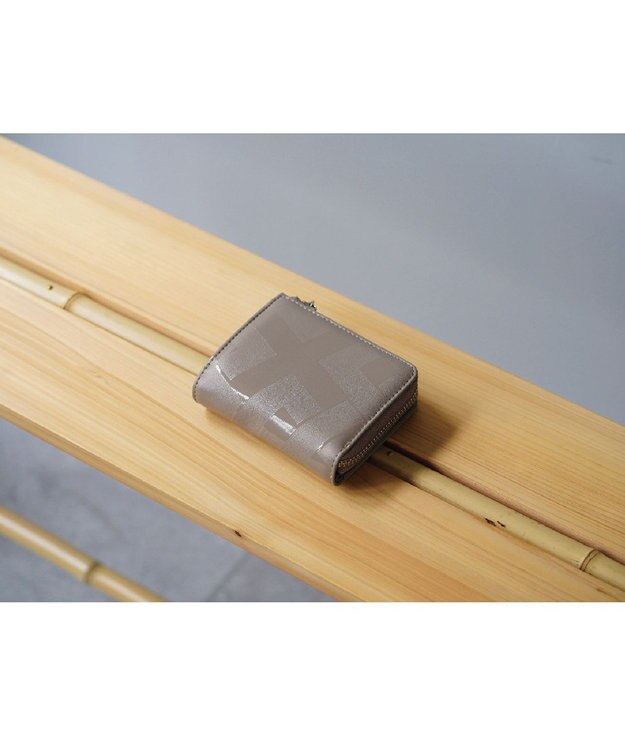 MIYABIYA La quoh with kirakaracho　角つなぎ ソフトレザー L字ミニウォレット 胡桃染（トープ）