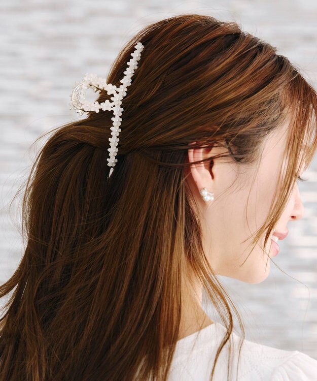 Tiaclasse ミニフラワーバンスクリップ アイボリー