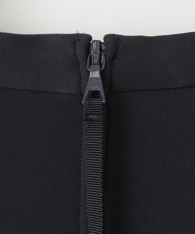 #Newans 〈亀恭子さんコラボ〉パネルタックAラインブラウス ネイビー