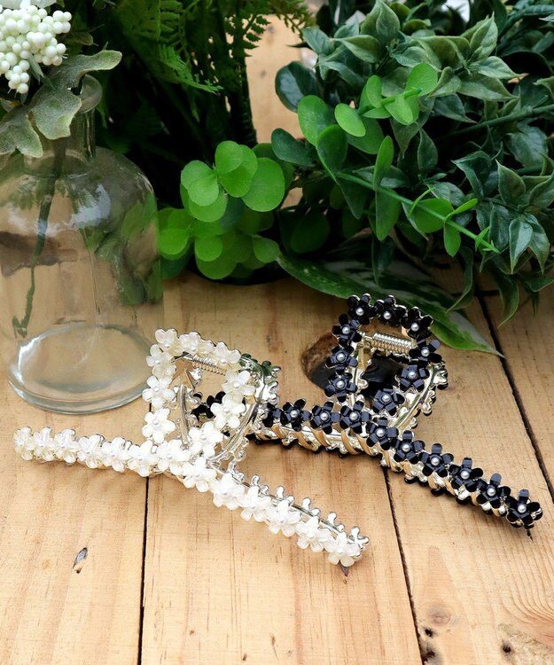 Tiaclasse ミニフラワーバンスクリップ アイボリー