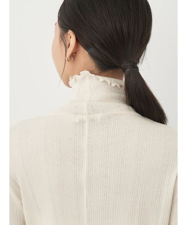 earth music&ecology コットンシアータートルネックプルオーバー Ivory