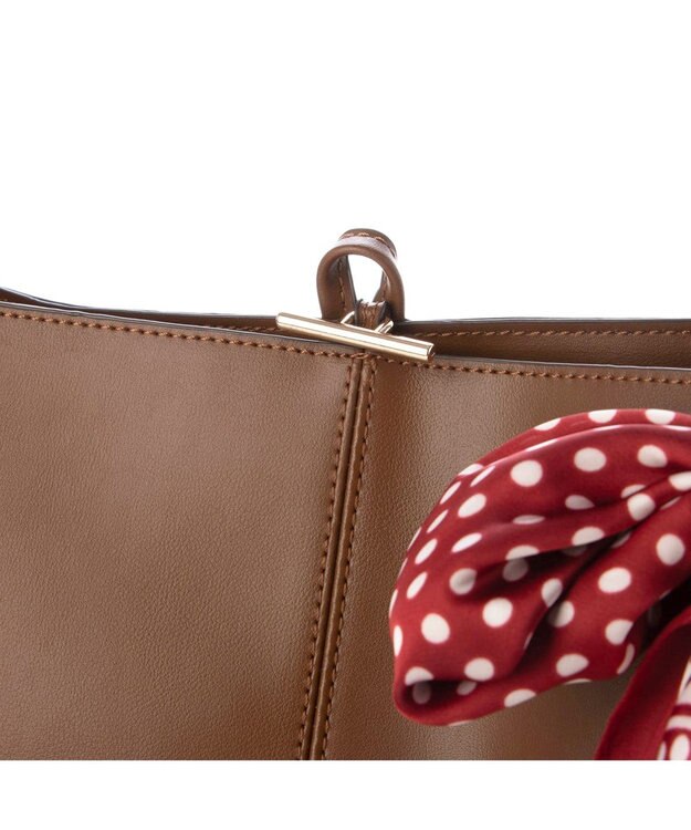 UNBILLION カシュカシュ cachecache / スカーフチャーム付きロングハンドルトート ブラウン