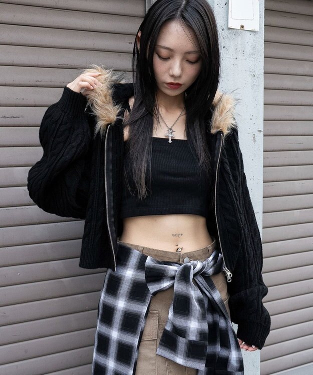 WEGO フェイクファー付きケーブルニットパーカー ブラック