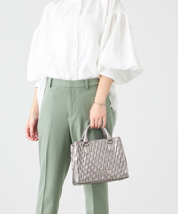 LA BAGAGERIE ランダムプリーツ2WAYハンドバッグ ガンメタリック