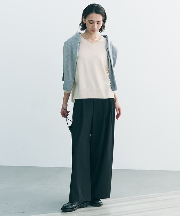 UNFILO マイビューティニット Vネック グレージュ