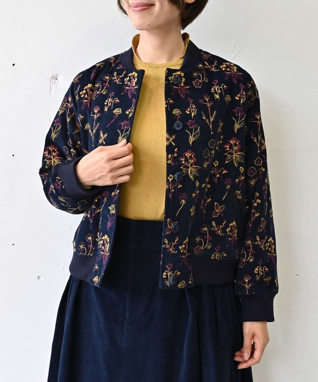 muuc 〈遠州織物の工場で織られた上質なコットンコーデュロイ生地〉裏地有り リブ袖 ショート丈 花刺繍ブルゾン（セットアップ可能） ネイビー