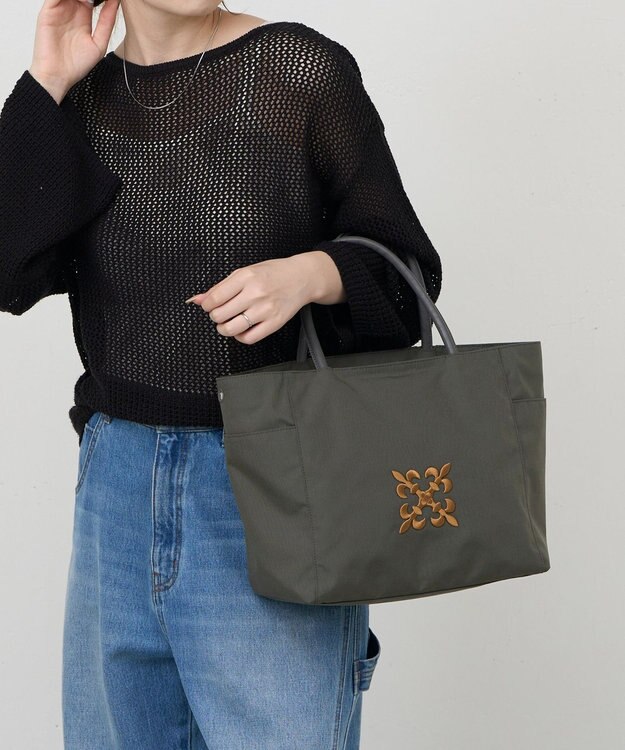 russet 【モノグラム刺繍】コーデュラナイロントートバッグ（CE-1776） Gray