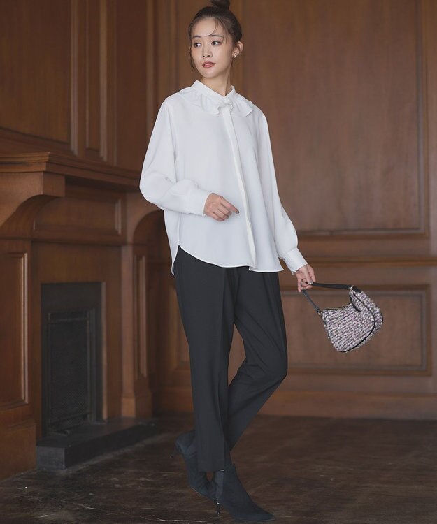 組曲 L フリルカラーレイヤード ブラウス アイボリー系