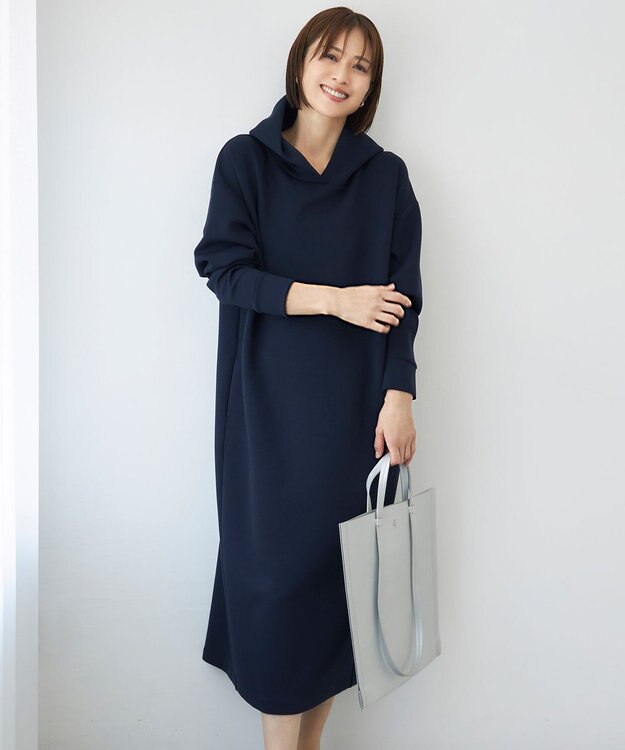 自由区 L 【WEB限定・洗える】マットストレッチダンボールフーディー ワンピース ネイビー
