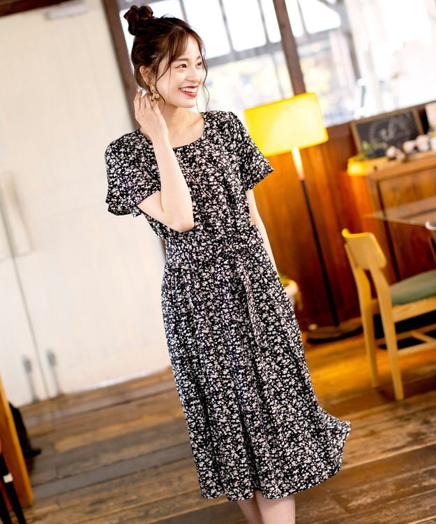 超美品 定価6万 オンワード ワンピース 21春夏新作 超美品 定価6万 オンワード ワンピース 21春夏新作