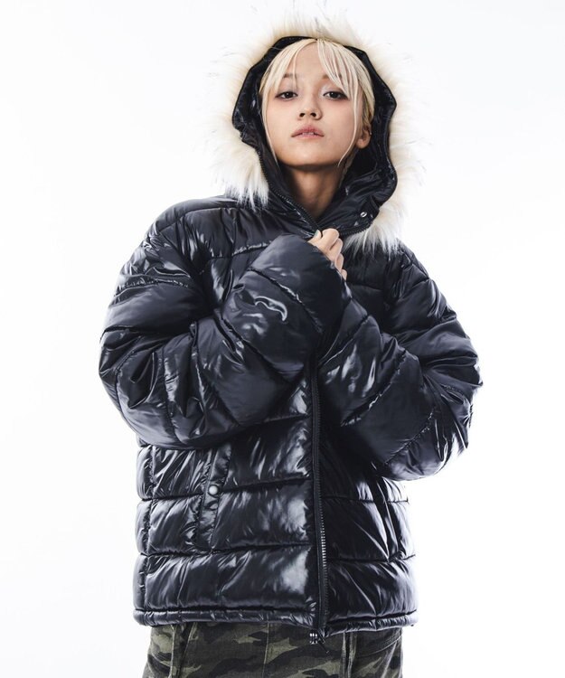 WEGO 【ユニセックス着用ITEM】2WAYシャイニーパファーフーディー ブラック