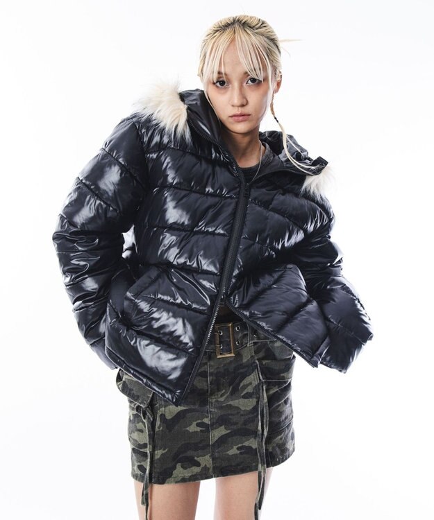 WEGO 【ユニセックス着用ITEM】2WAYシャイニーパファーフーディー ブラック