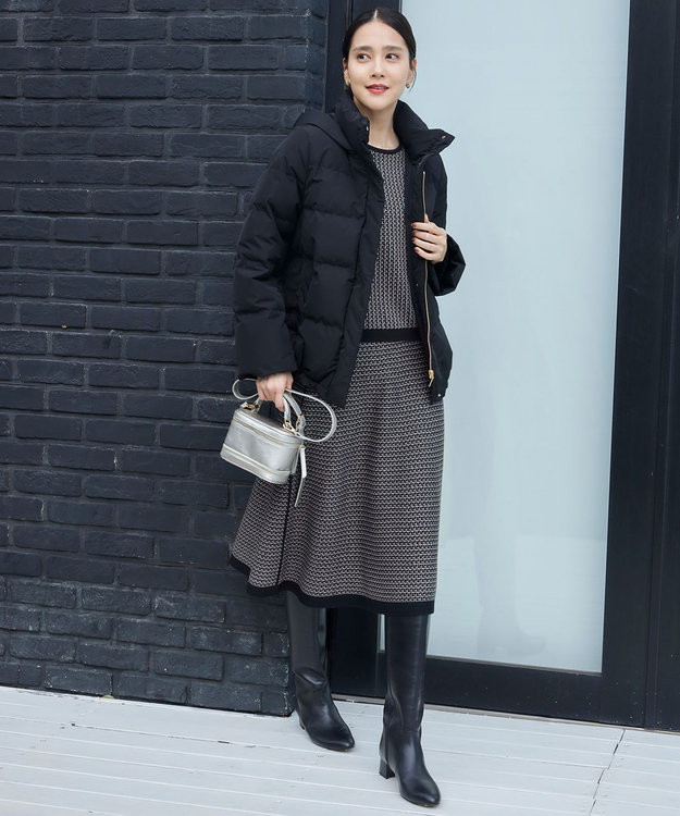 自由区 【WEB限定カラーあり・洗える】リバーシブルニット セットアップ(プルオーバー×フレアスカート) ブラック×グレージュ