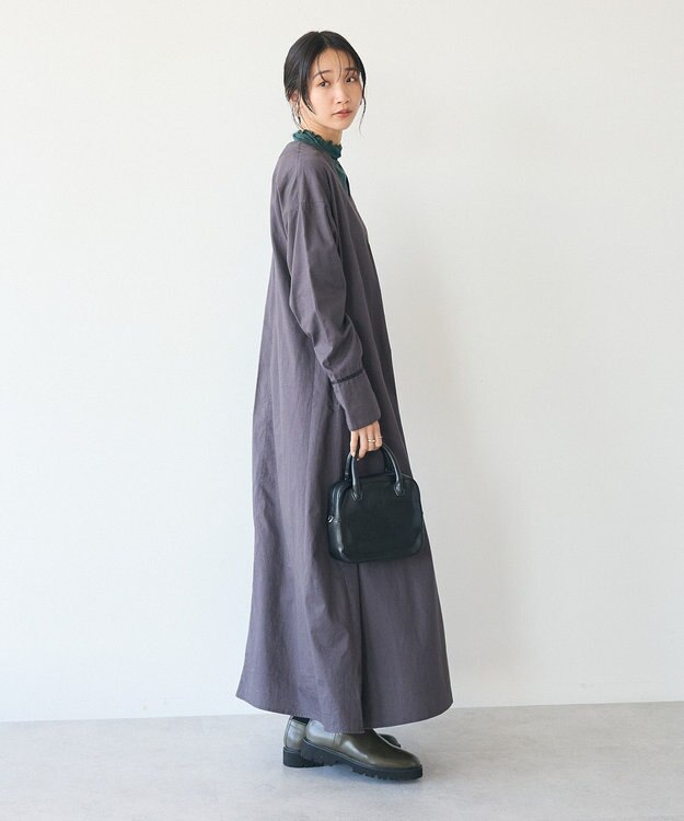 CRAFT STANDARD BOUTIQUE 刺繍入りツイルＶネックワンピース Charcoal Gray