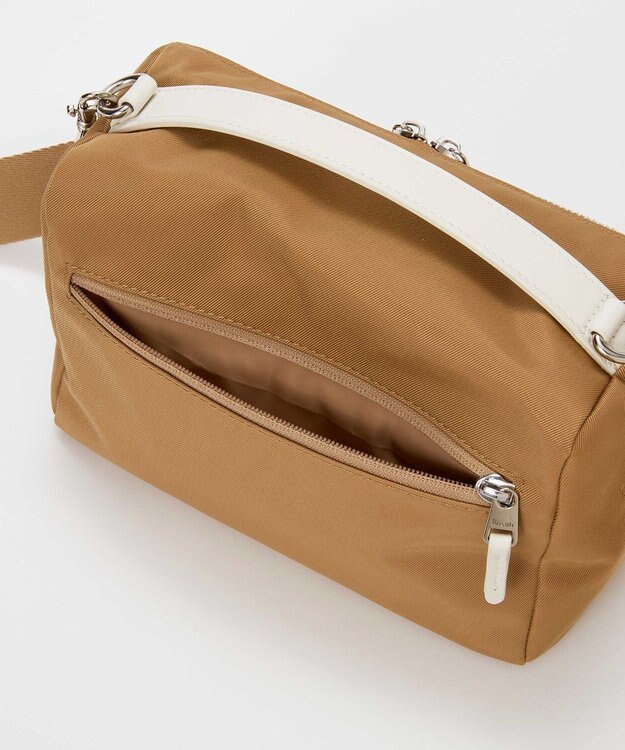 TOPKAPI 【Breath TOPKAPI】【撥水】マット ナイロン ボックス型 ショルダーバッグ ベージュ