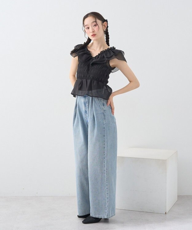 earth music&ecology タックホックデニムパンツ Light Indigo