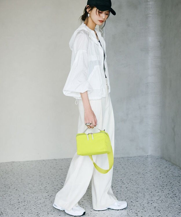 TOPKAPI 【Breath TOPKAPI】【撥水】マット ナイロン ボックス型 ショルダーバッグ ライムグリーン