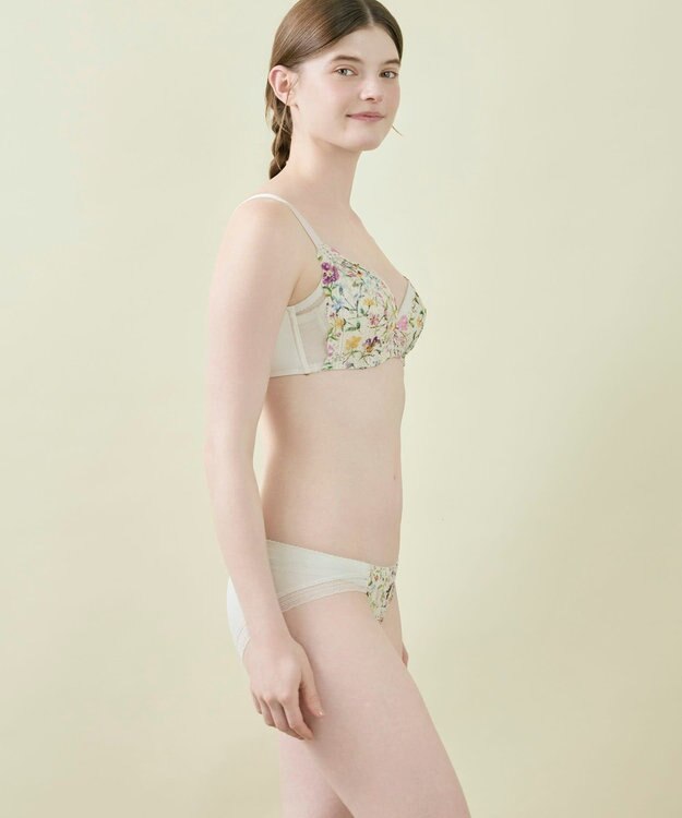 une nana cool MADE WITH LIBERTY FABRIC さあわたし レース 脇高ブラジャー ナチュラル
