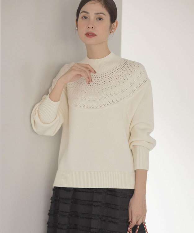 組曲 【WEB限定カラーあり】透かし編みバルキーハイネックニット アイボリー系